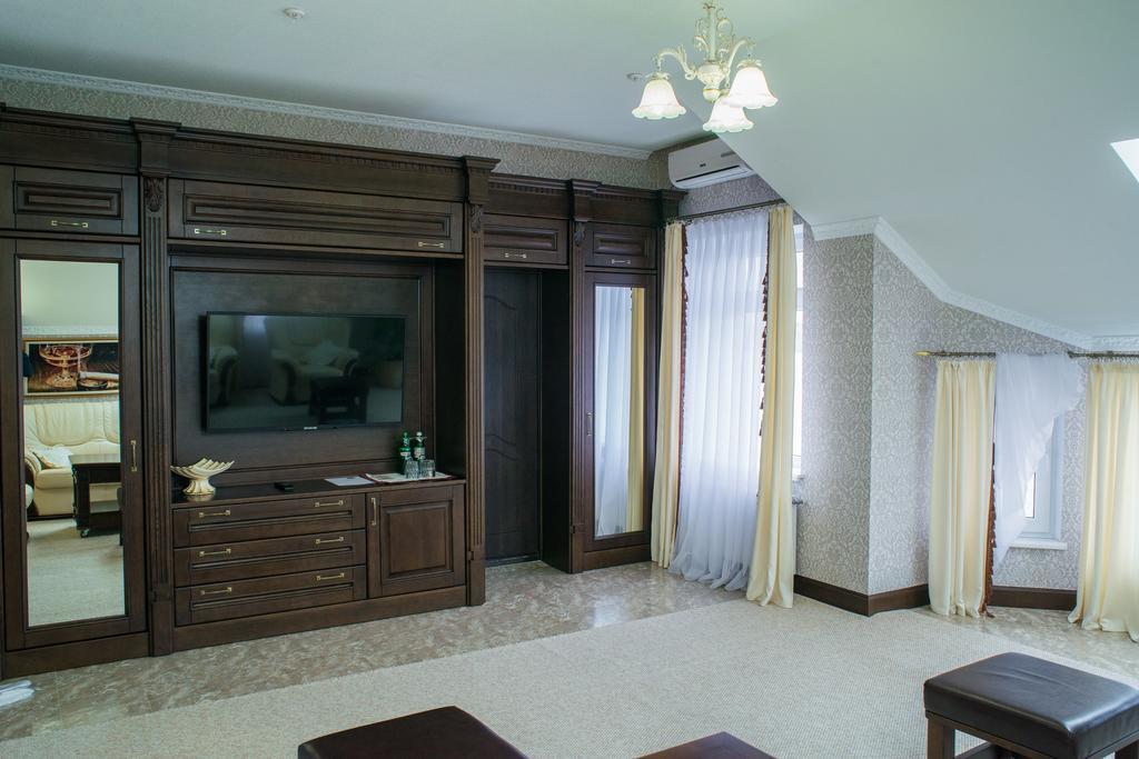 Sapsan Hotel Ternopil Room photo