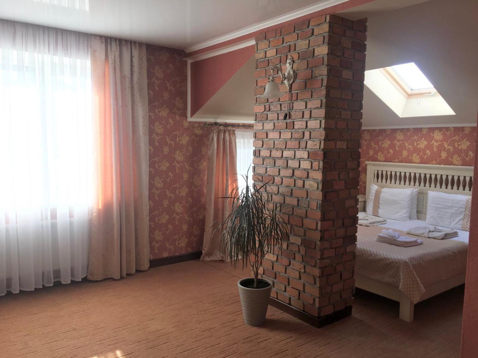 Sapsan Hotel Ternopil Room photo